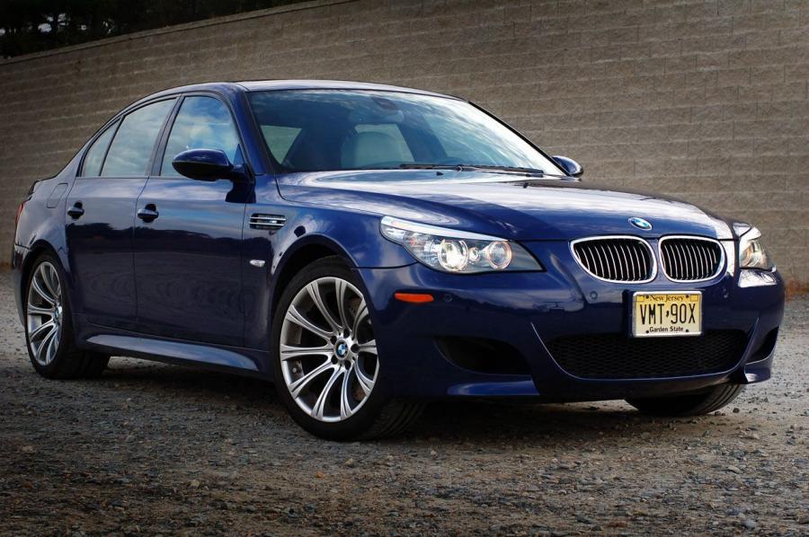  BMW M5 2009 года  (фото 36 из 36)